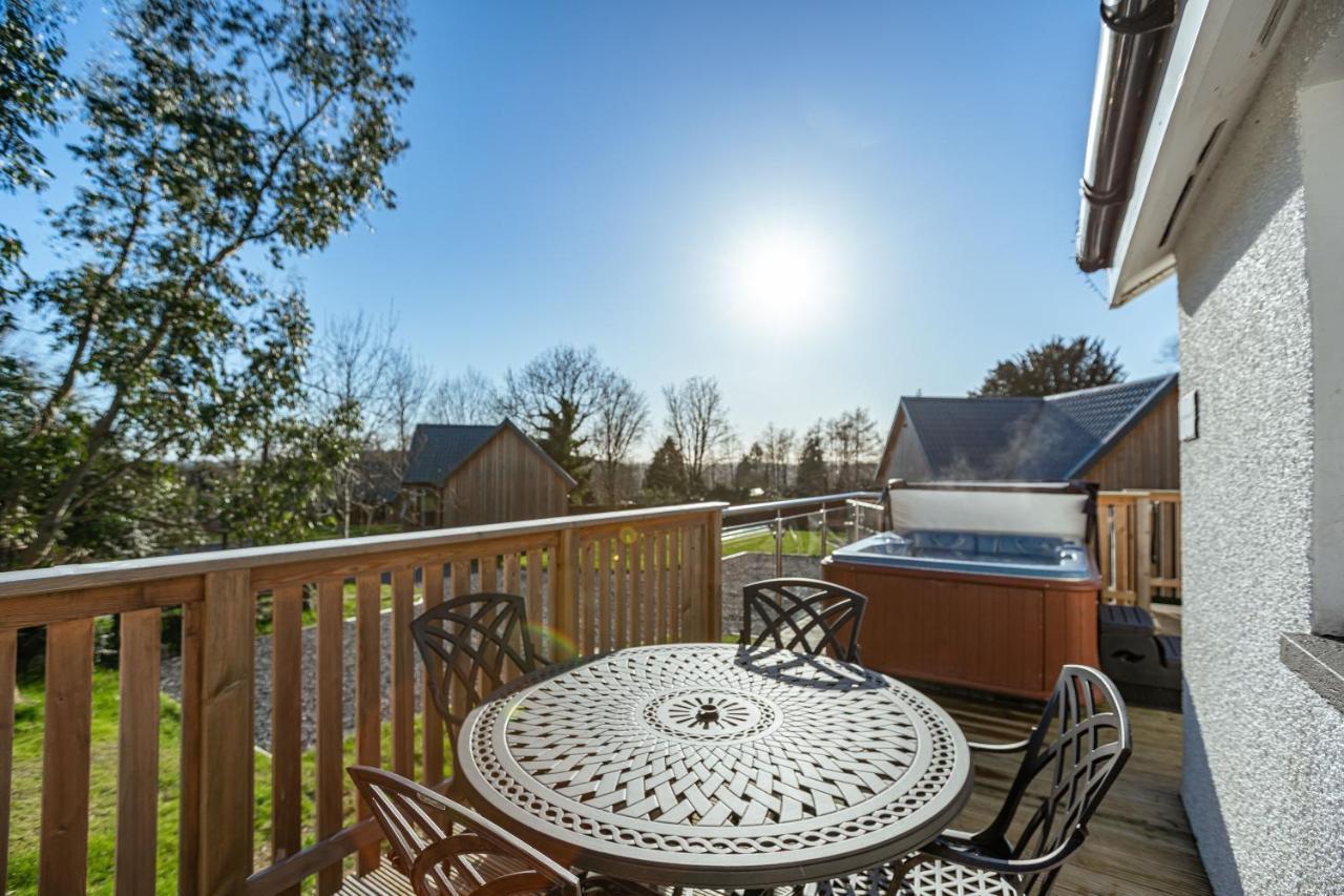 Sparrowhawk Cottage With Hot Tub Newton Stewart Exterior photo