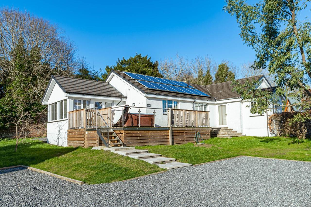 Sparrowhawk Cottage With Hot Tub Newton Stewart Exterior photo